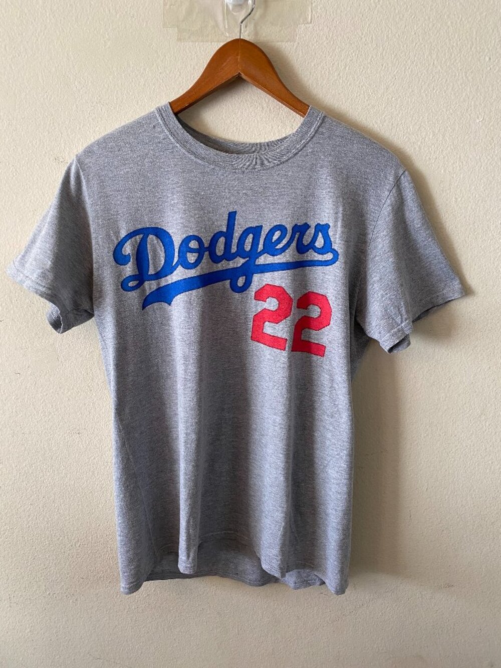 GILDAN MEDIUM HEATHER GRAY L.A. DODGERS PLAYER NAME &NUMBER JERSEY-STYLE T-SHIRT